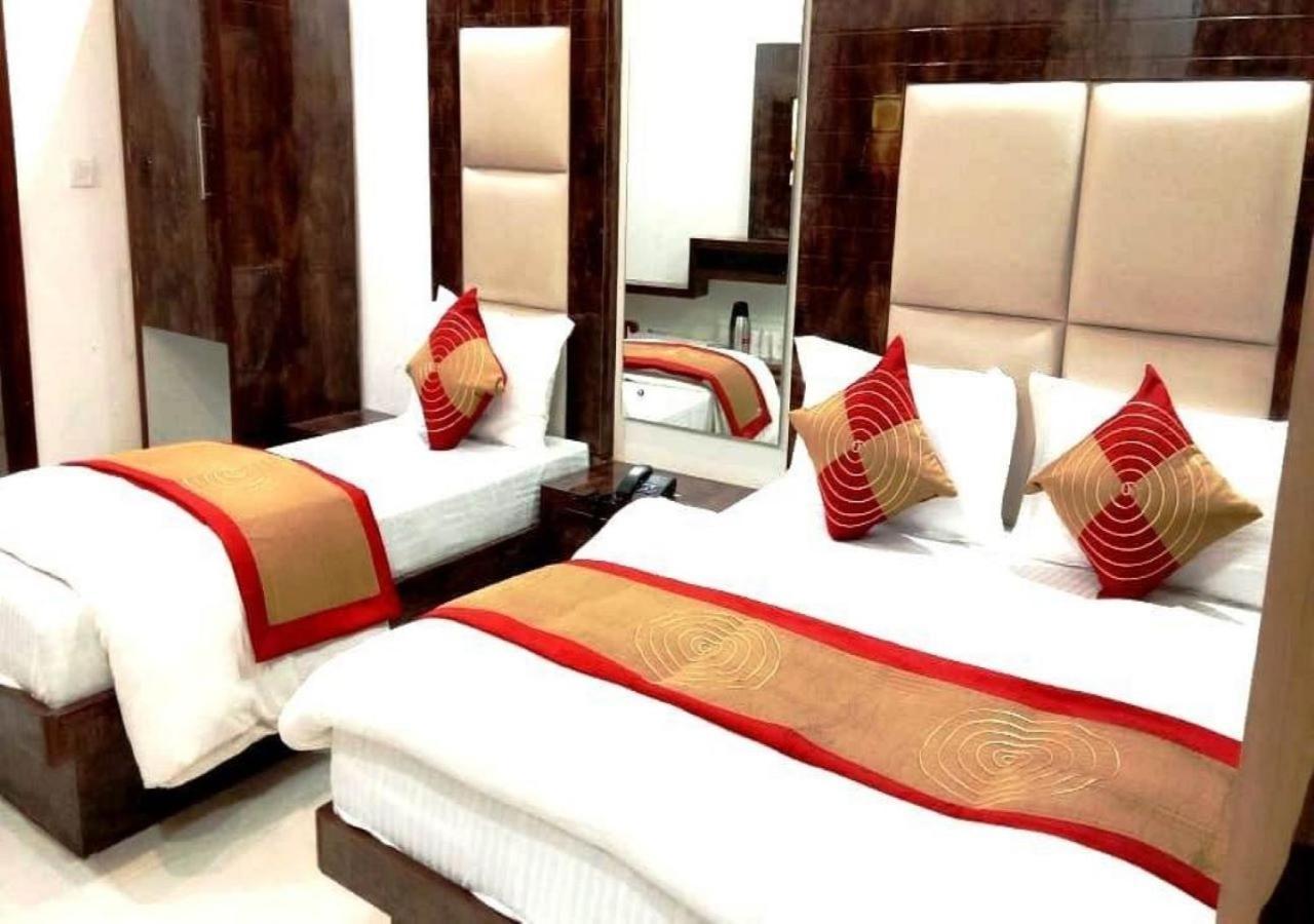 Family Spot Hotel New Delhi Ngoại thất bức ảnh