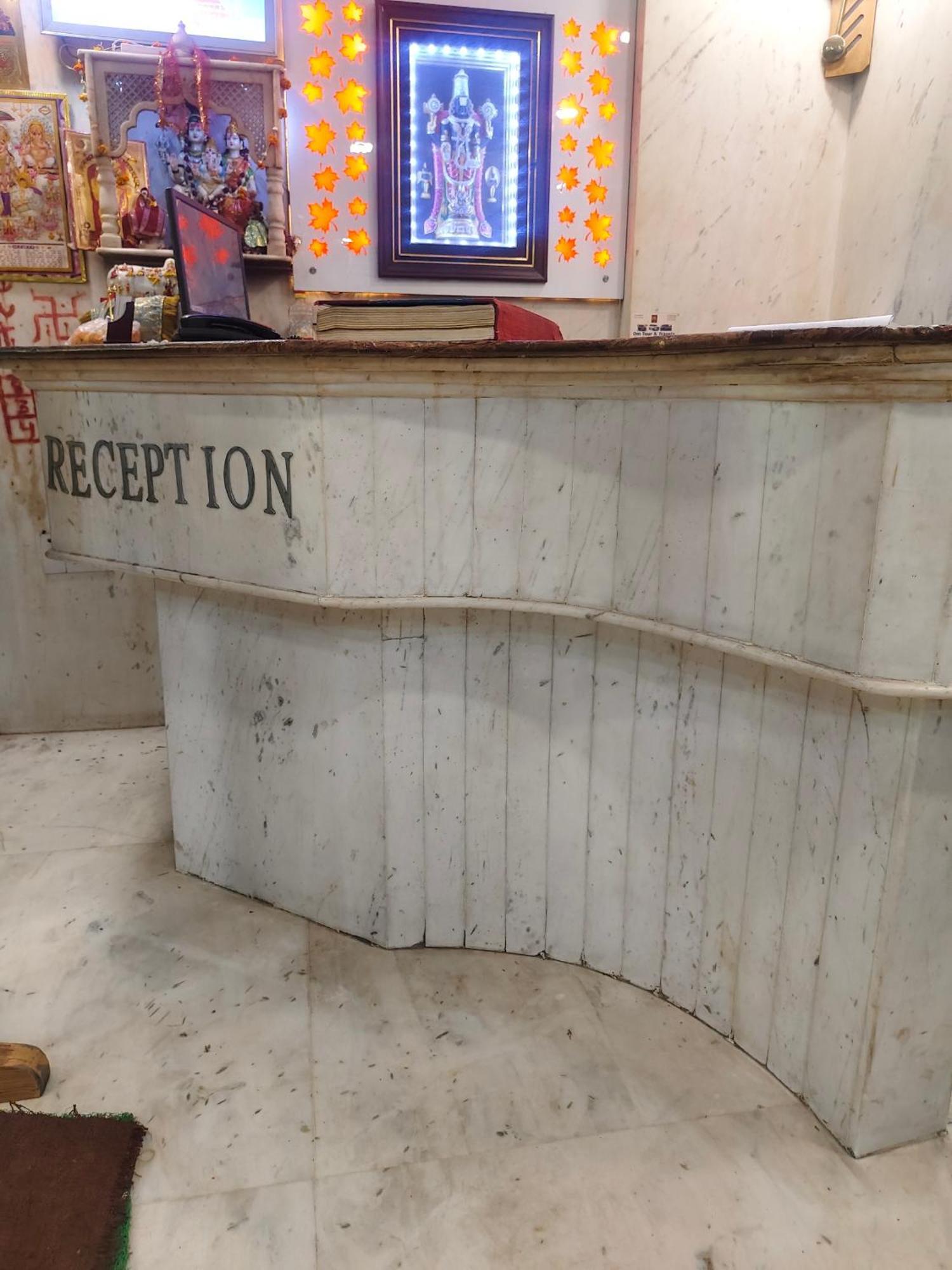 Family Spot Hotel New Delhi Ngoại thất bức ảnh