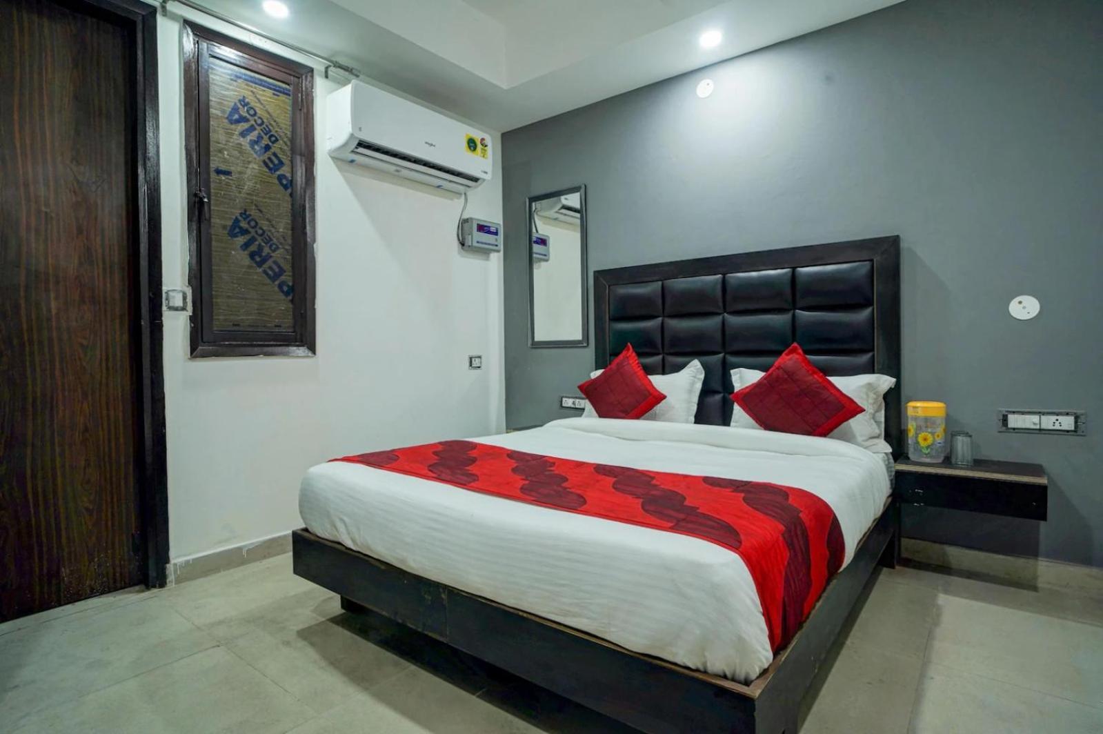 Family Spot Hotel New Delhi Ngoại thất bức ảnh
