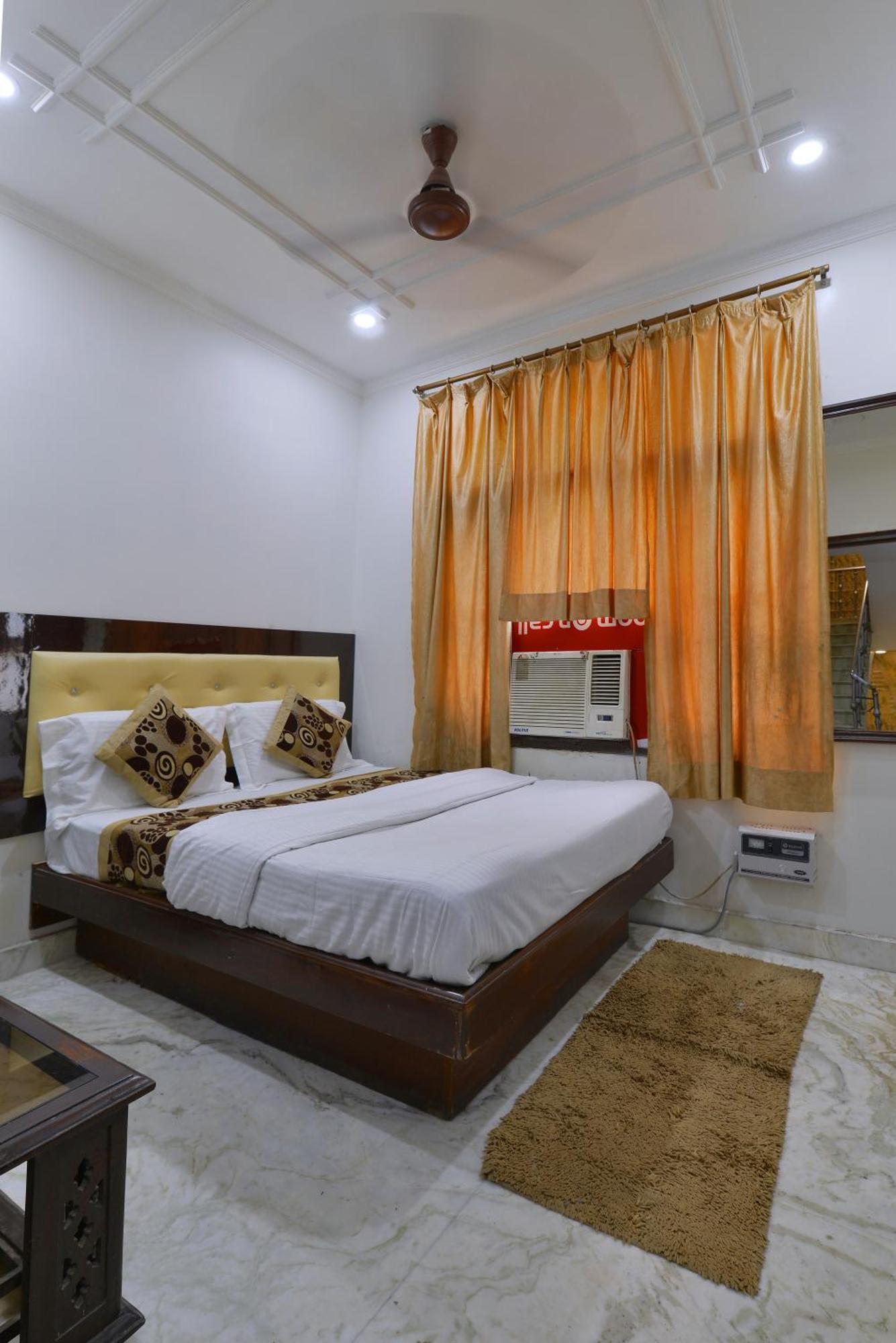 Family Spot Hotel New Delhi Ngoại thất bức ảnh